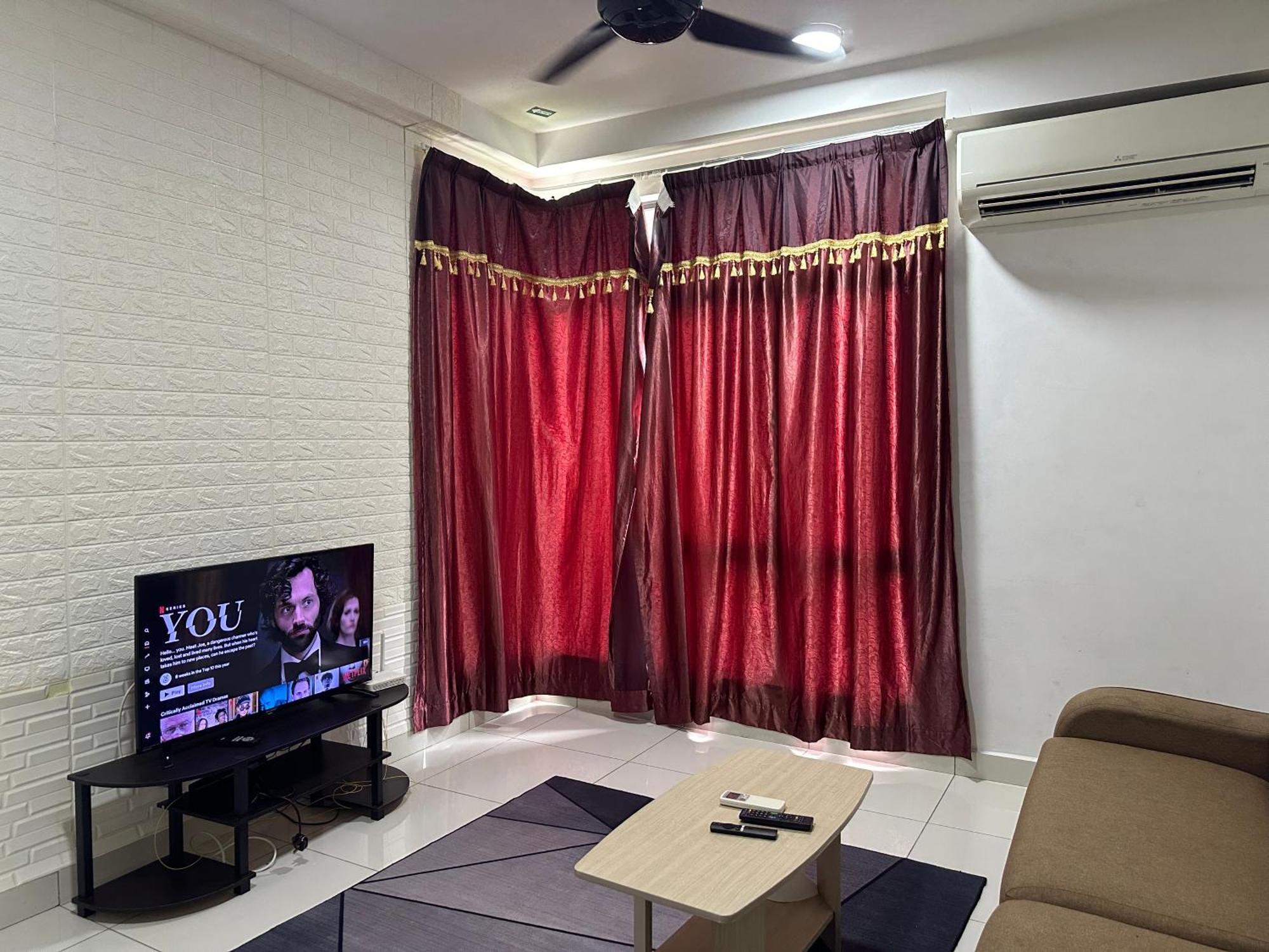 1tebrau Netflix Youtube * Johor Bahru